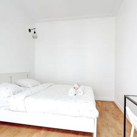 Apartment Elegance Haussmannienne Au Coeur Du Marais Paris